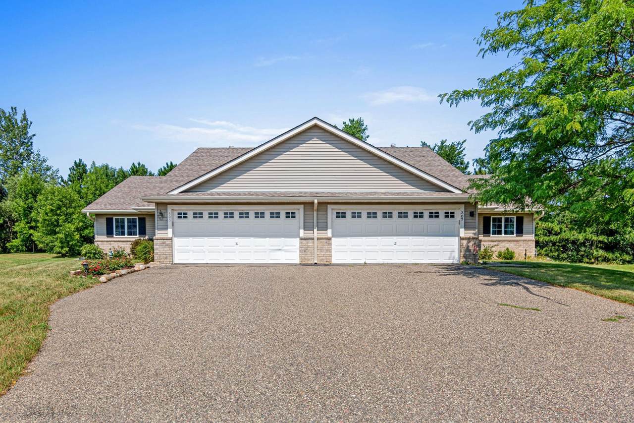 305 Wildwood Circle - Photo 1