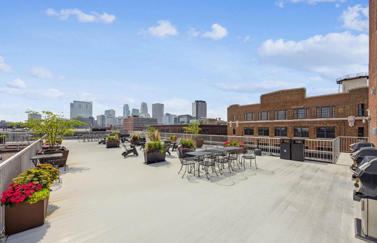 700 Washington Avenue - Photo 1