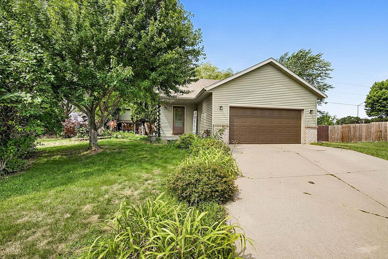 1831 Tyler Path - Photo 1