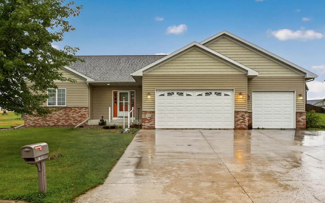 1908 Country View Drive - Photo 1