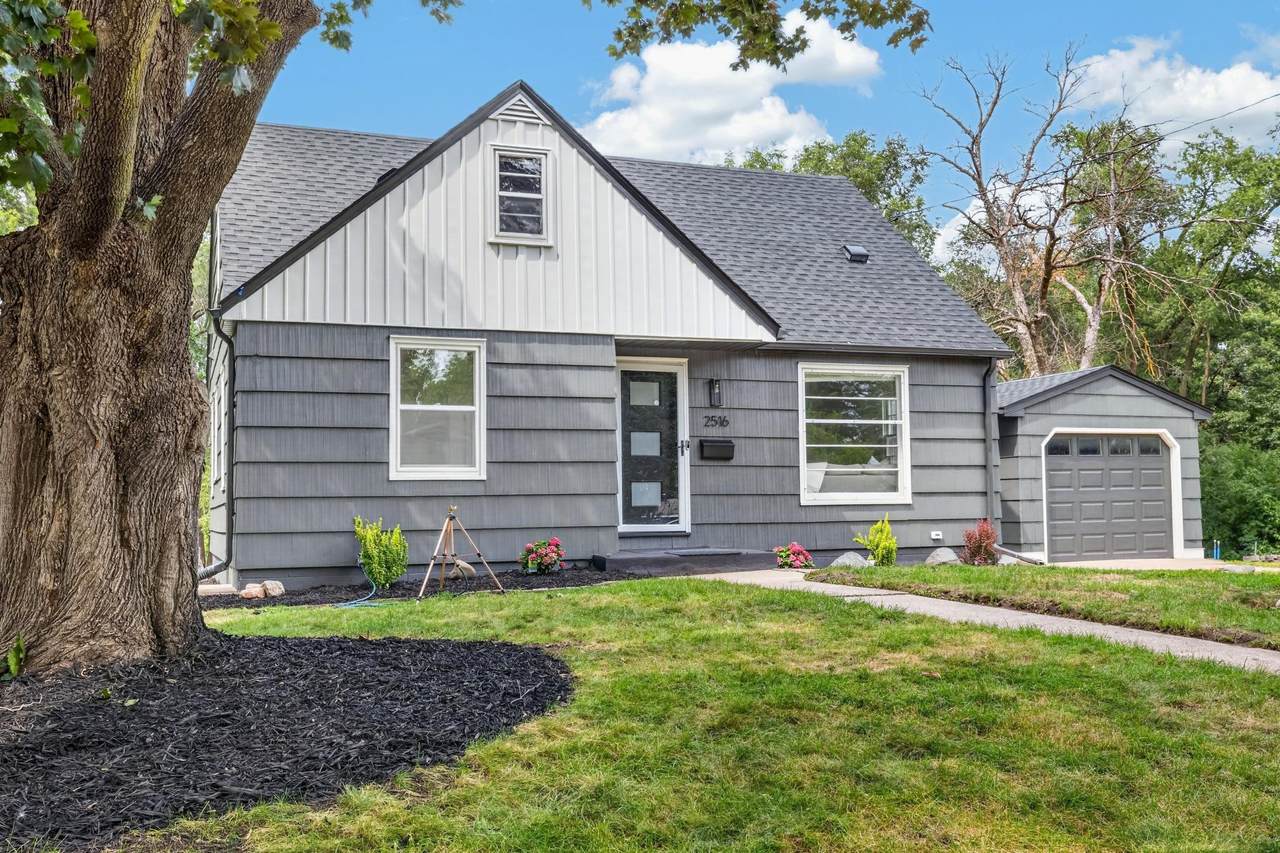 2516 Westview Terrace - Photo 1