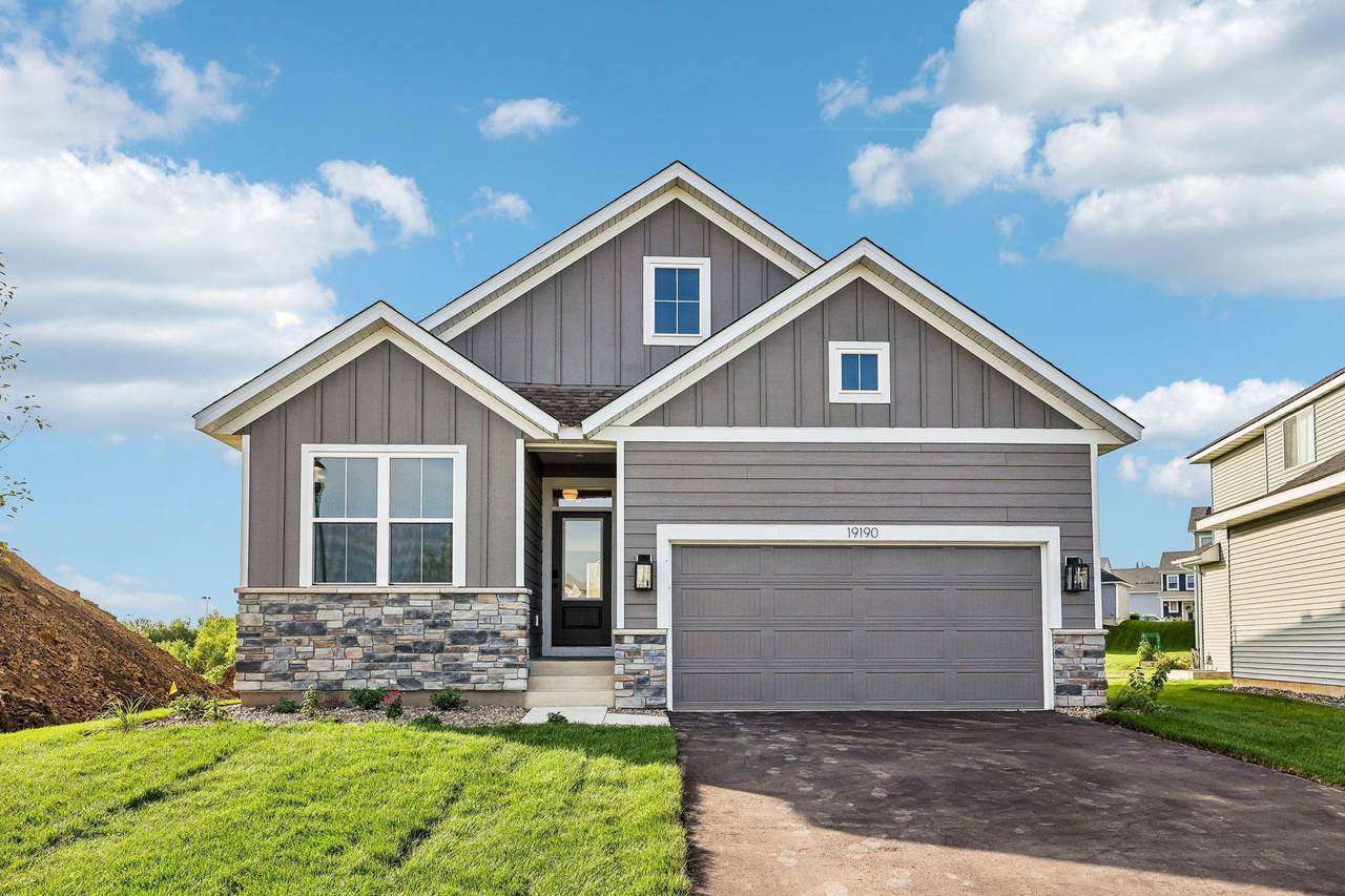 19190 Cloverleaf Way - Photo 1