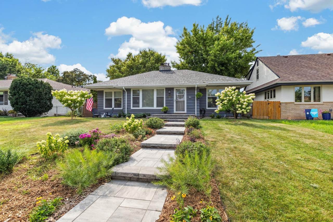 6032 Elliot Avenue - Photo 1