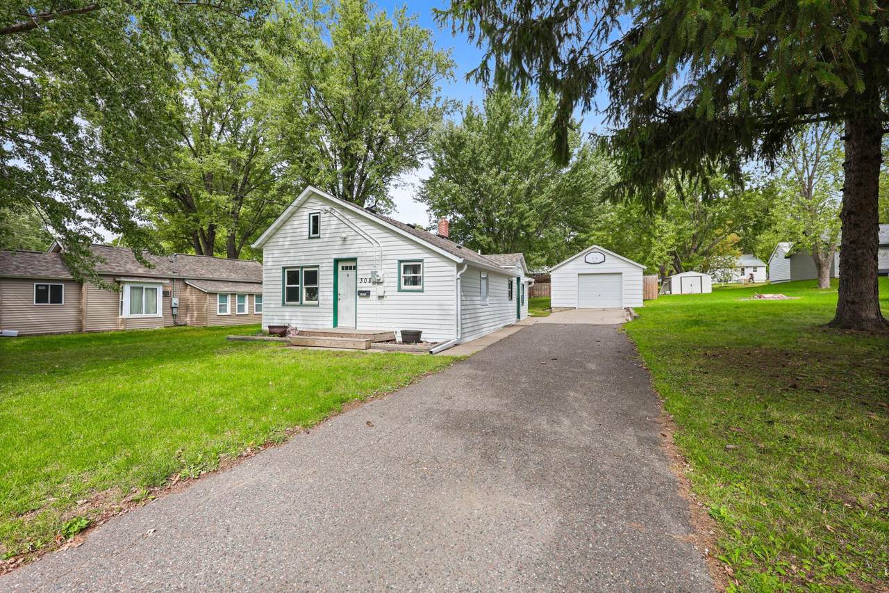 308 7th Avenue - Photo 1