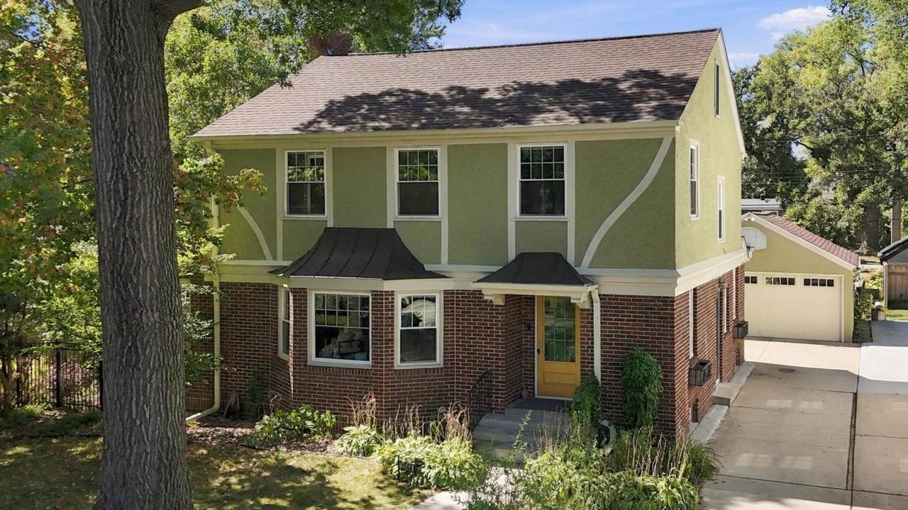 3944 Xerxes Avenue - Photo 1