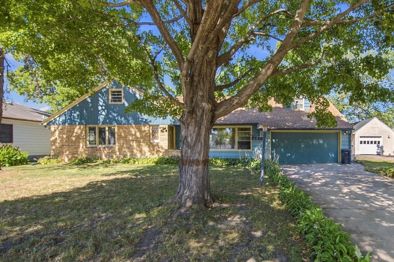 667 Wheelock Parkway - Photo 1