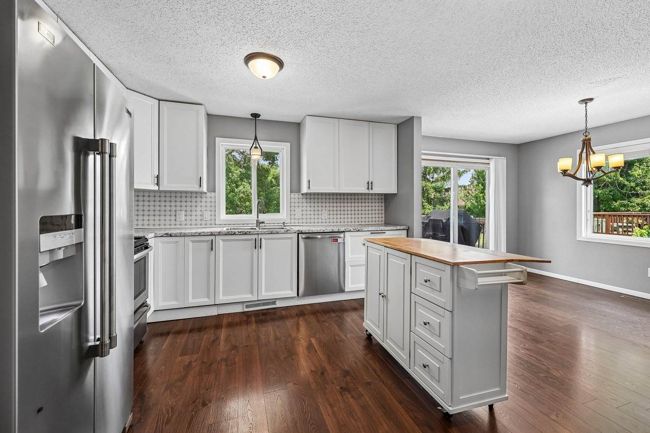 905 Walnut Street - Photo 1