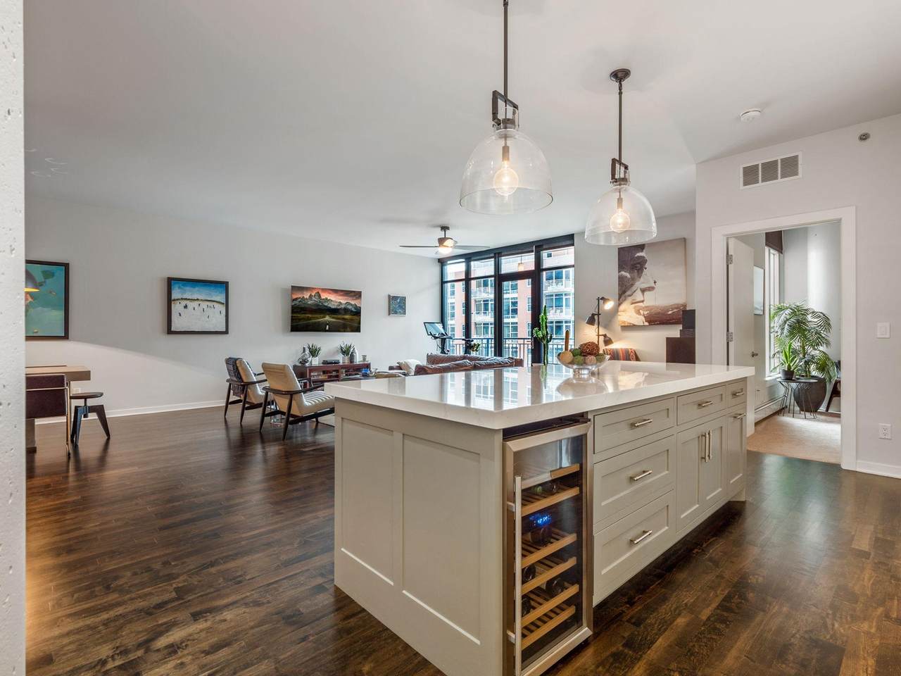215 10th Avenue - Photo 1
