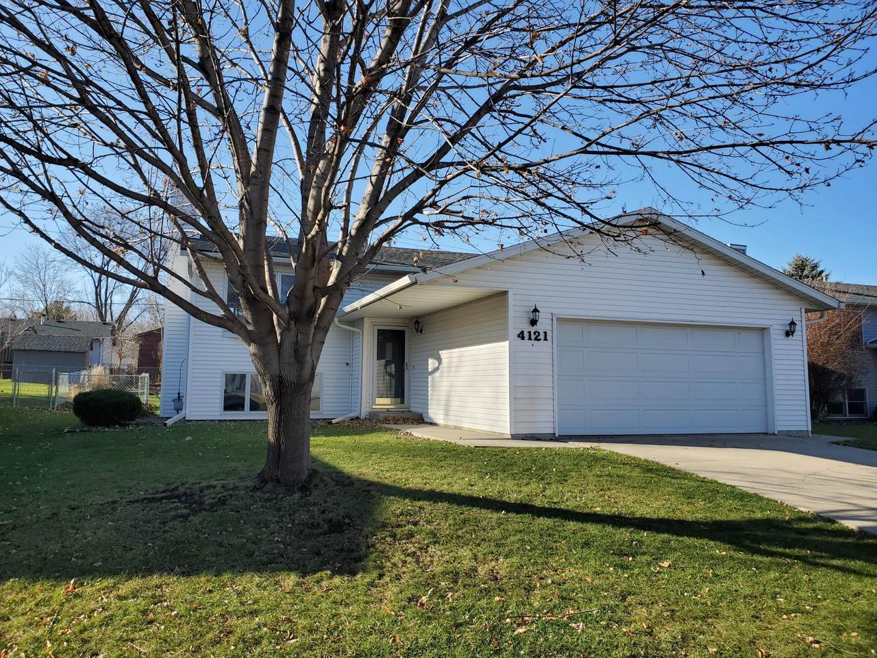 4121 Glouster Lane - Photo 1