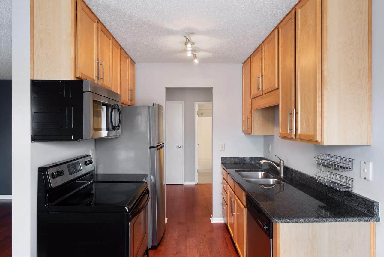 3236 Garfield Avenue - Photo 1