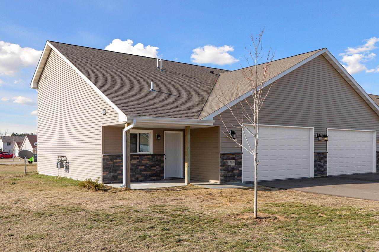 425 Cheyenne Street - Photo 1