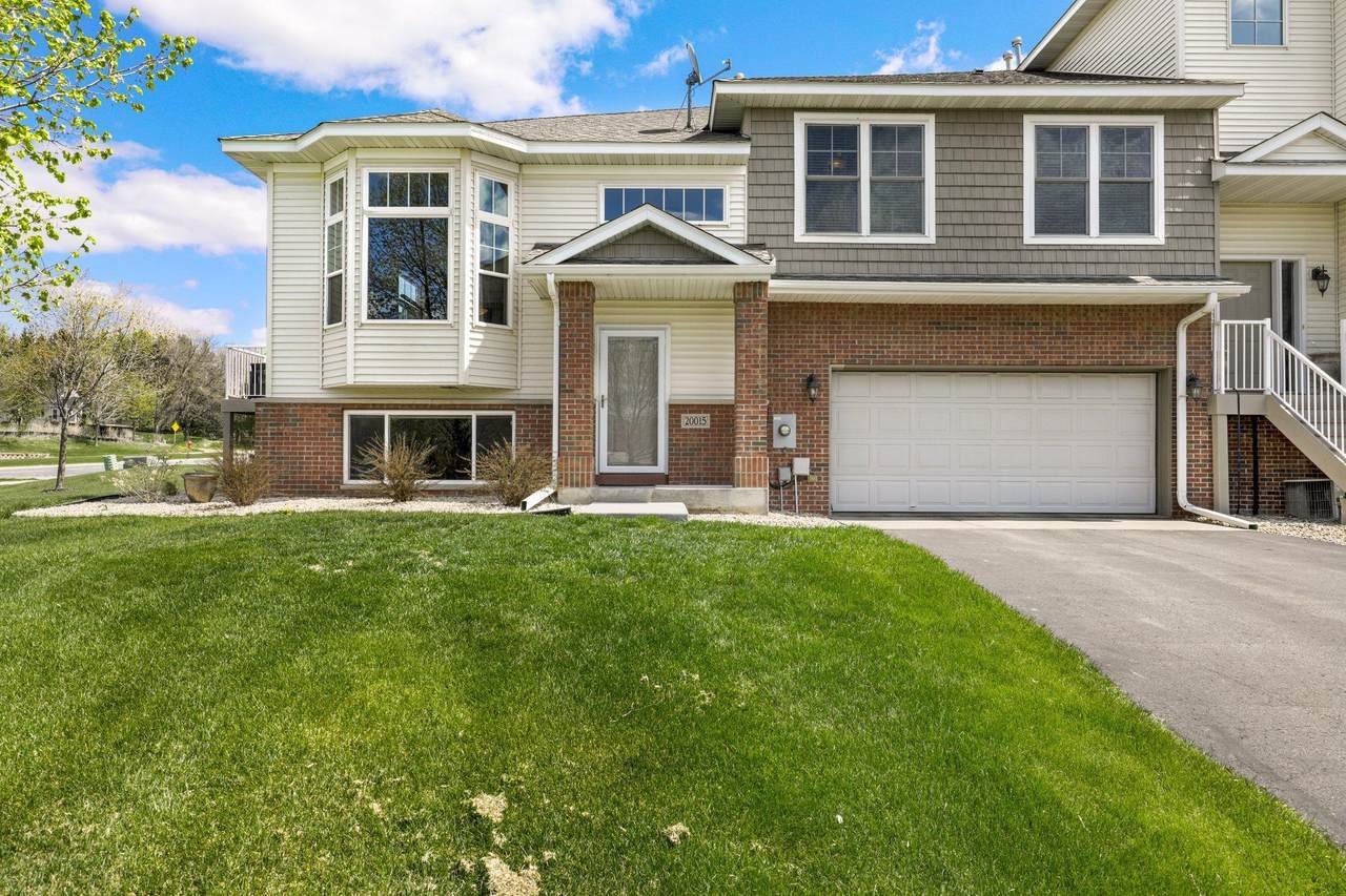 20015 Heritage Drive - Photo 1