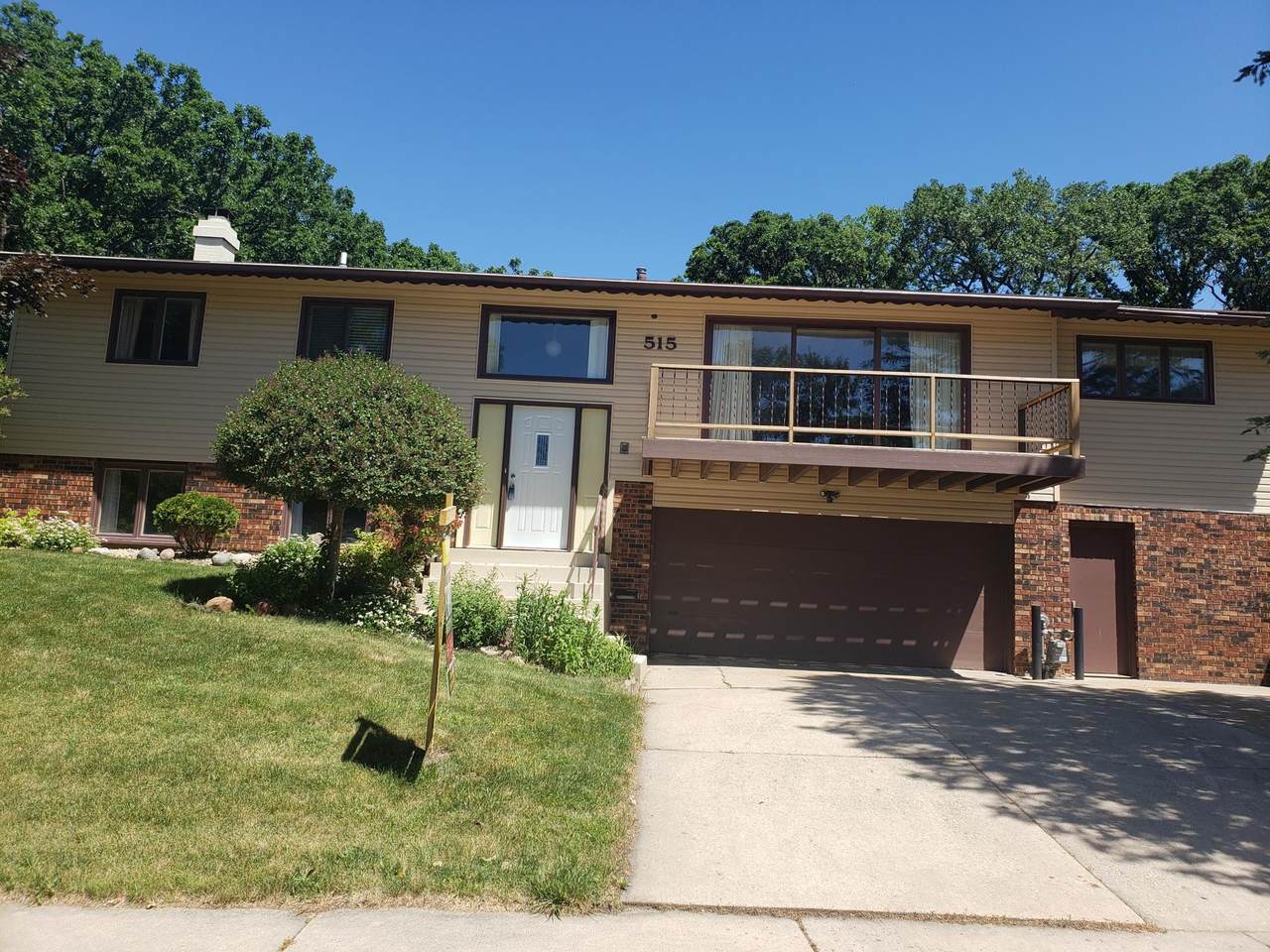 515 20th Street - Photo 1