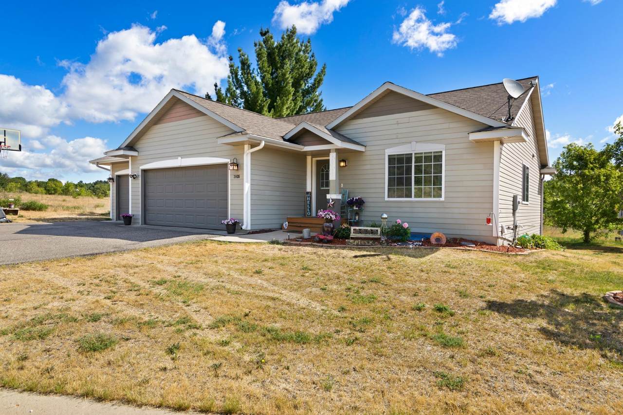 31426 Isabelle Drive - Photo 1