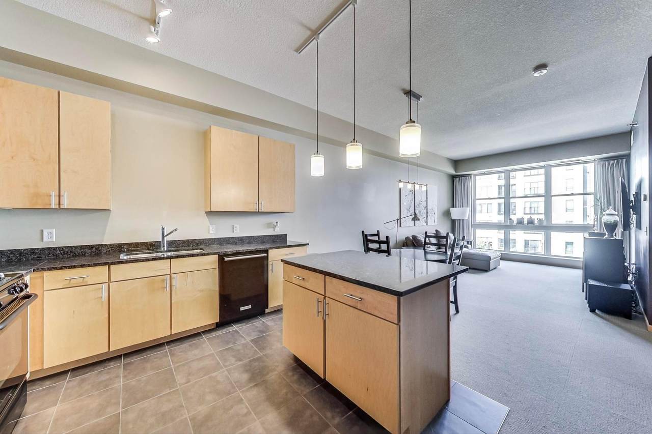 2650 University Avenue - Photo 1