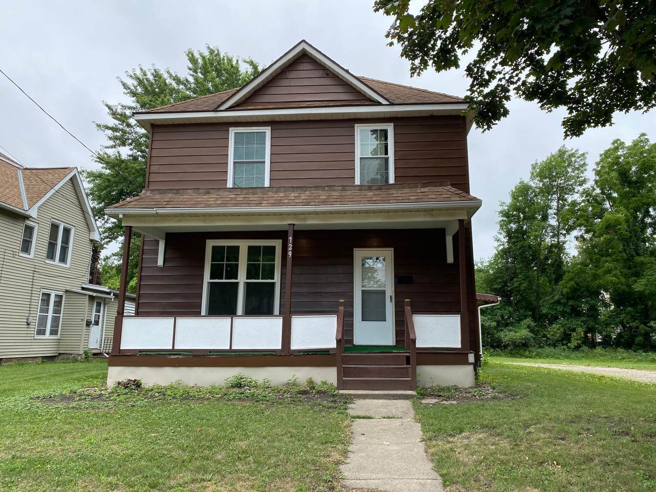 729 Fountain Street - Photo 1