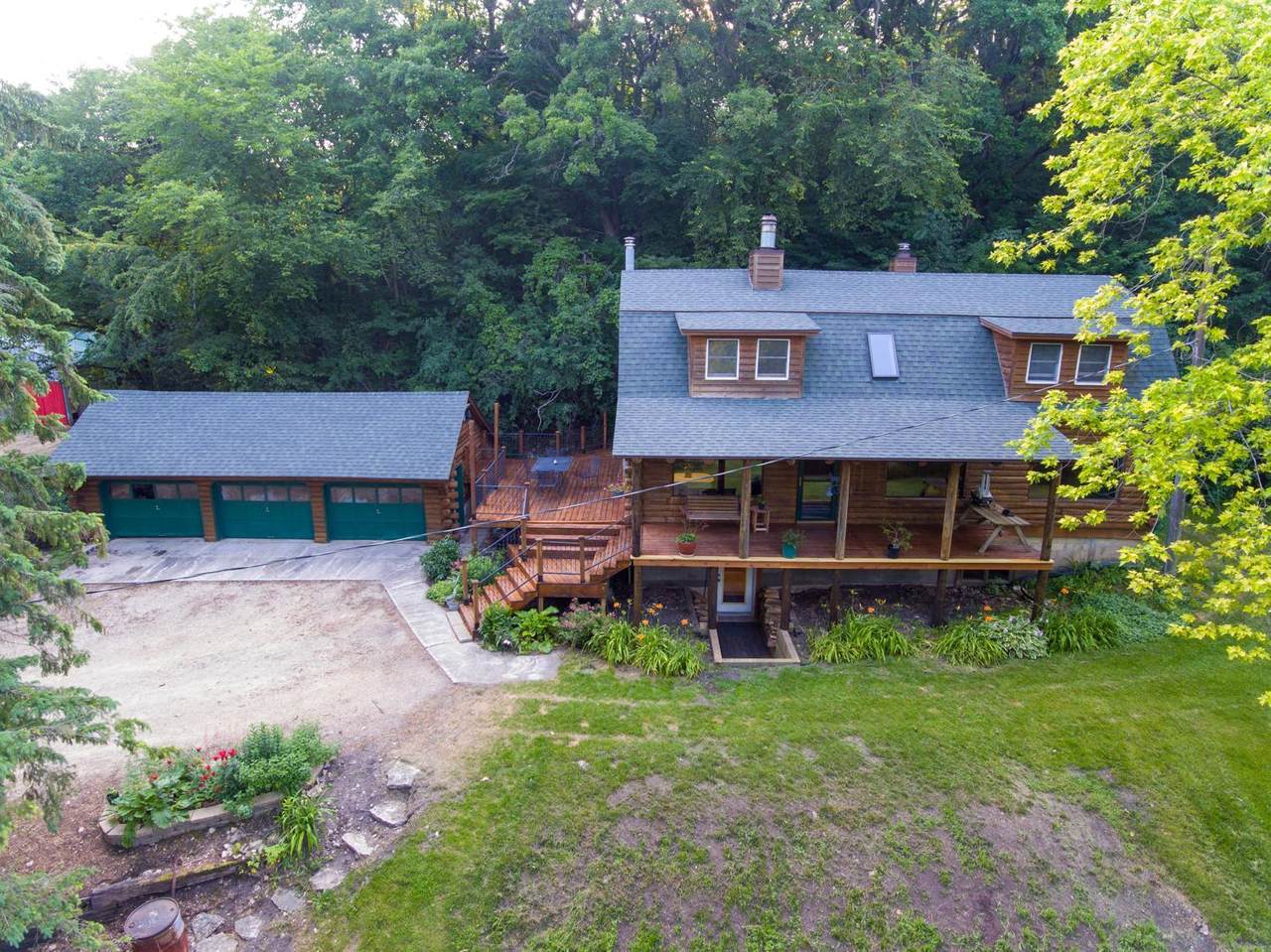 8810 County Road 136 - Photo 1
