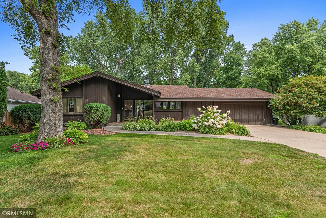 9010 Westmoreland Lane - Photo 1
