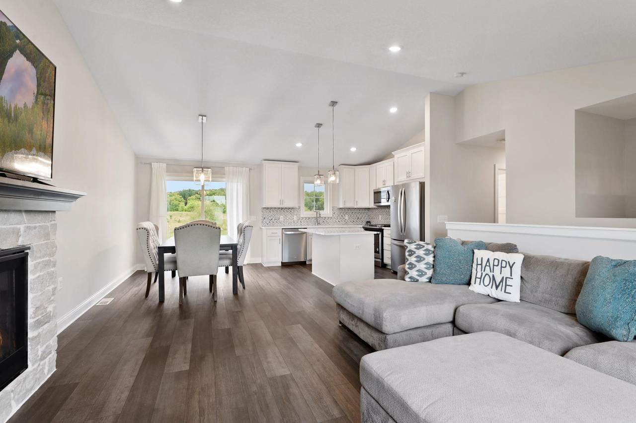 1120 Rich River Way - Photo 1