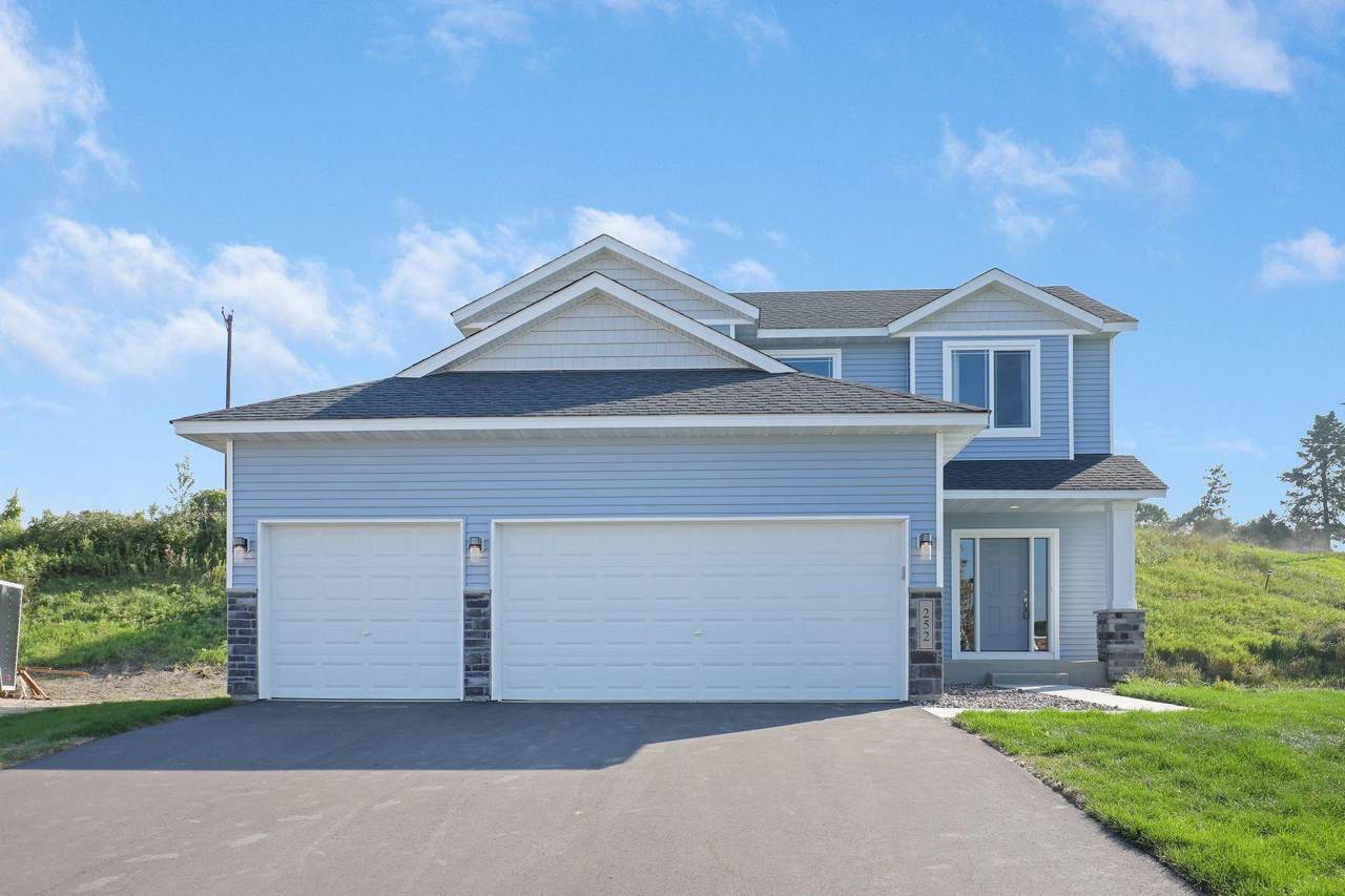 252 Tower Avenue - Photo 1