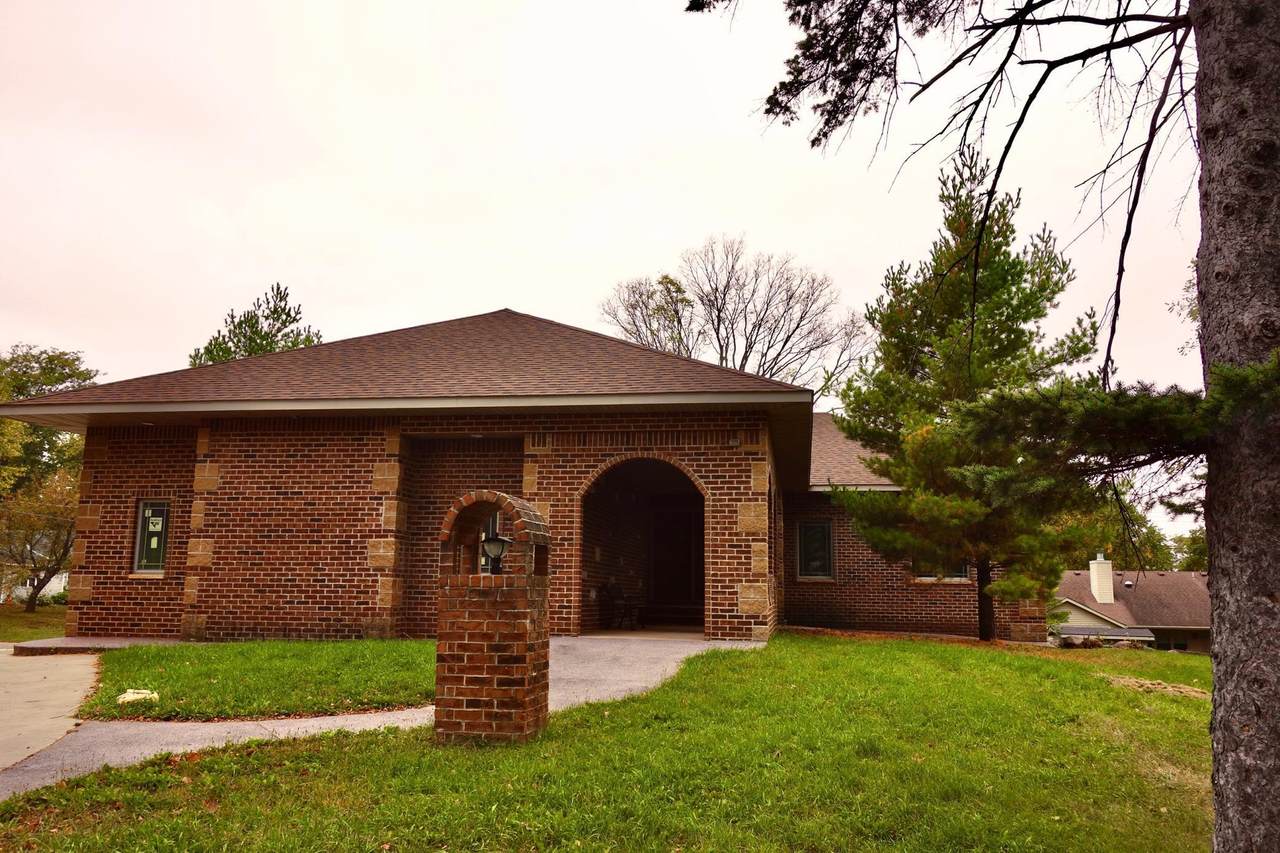 1152 Lilac Avenue - Photo 1