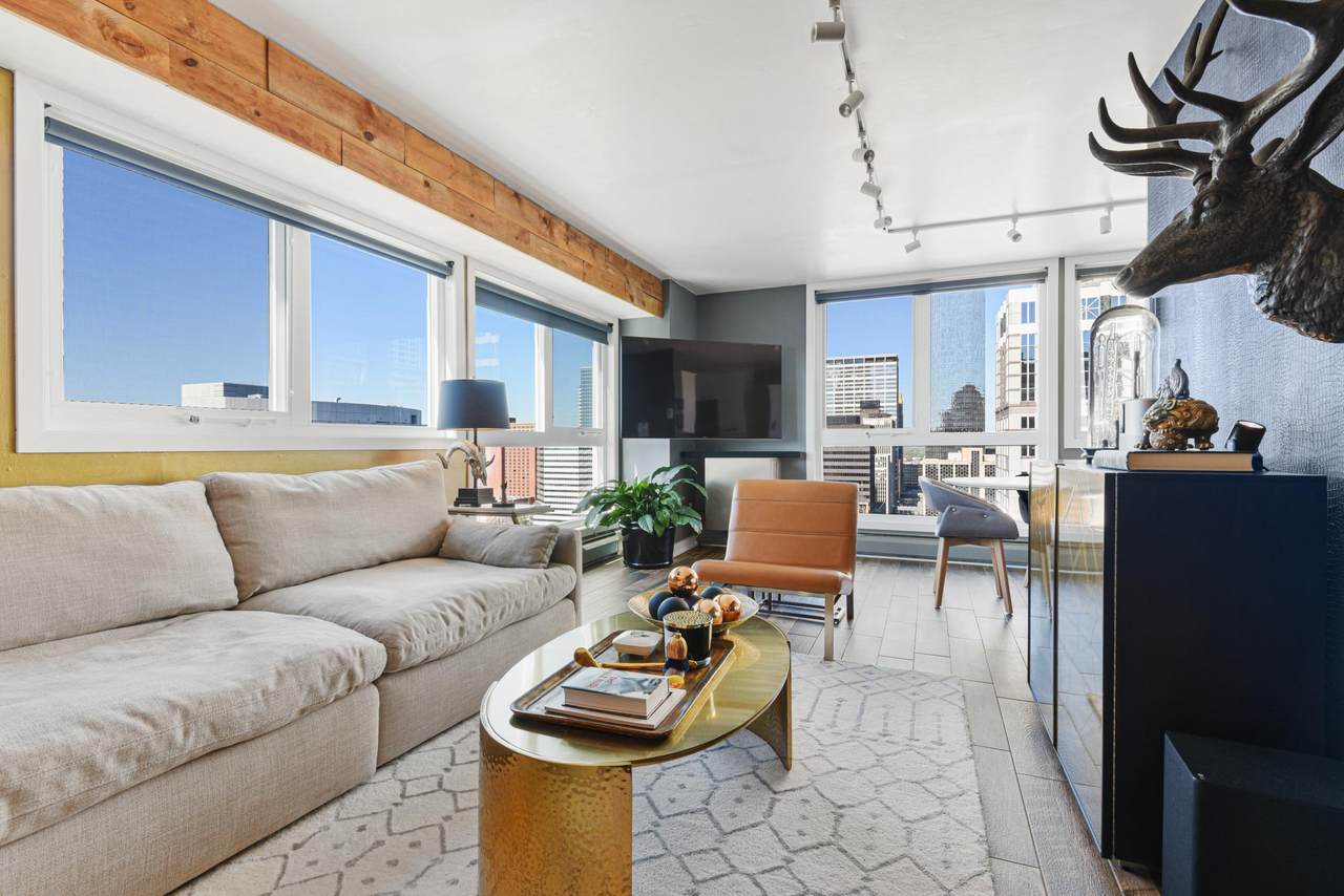 433 7th Street - Photo 1
