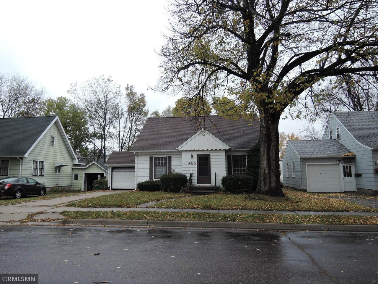 435 Willow Street - Photo 1