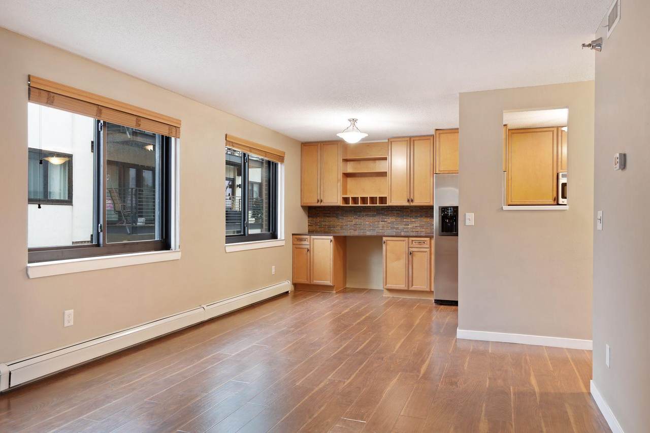 48 Groveland Terrace - Photo 1