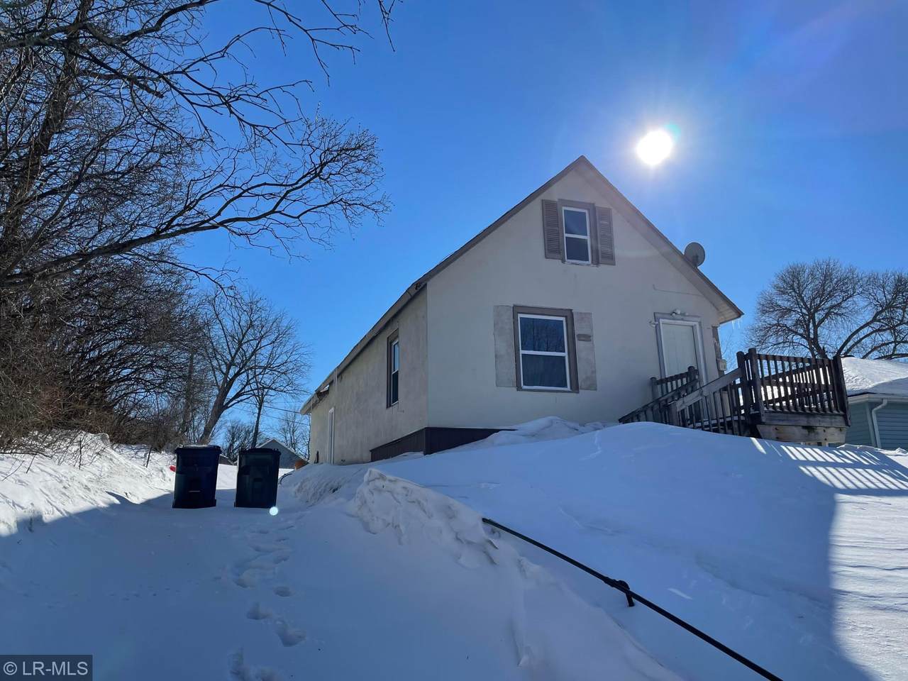 916 Vernon Avenue - Photo 1