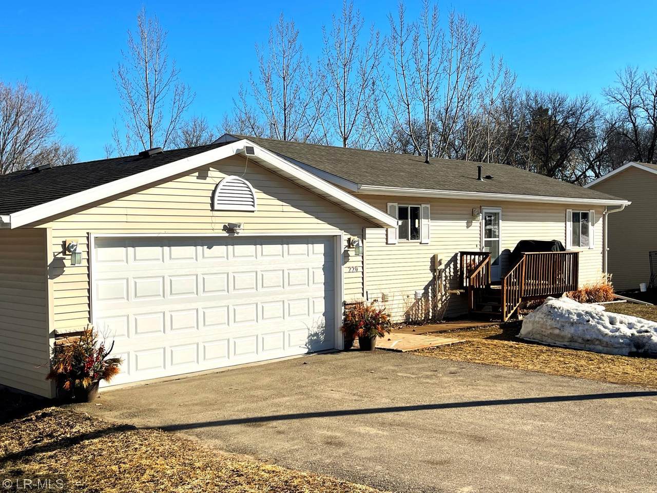 220 Hill Street - Photo 1