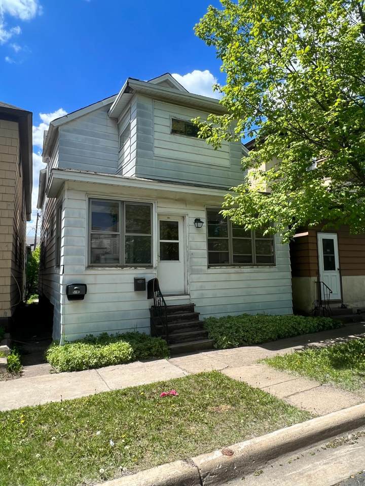 519 Adams Avenue - Photo 1