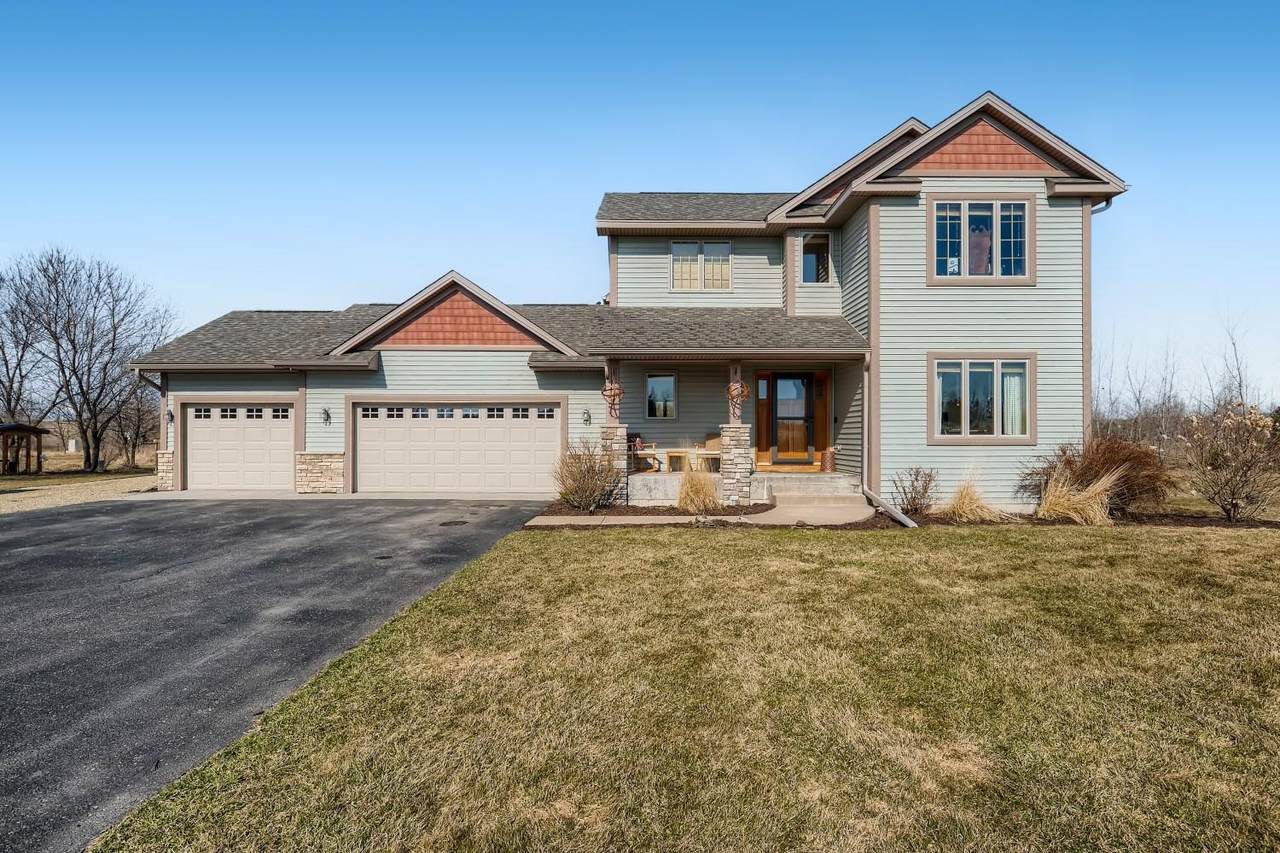 820 Wilcoxson Drive - Photo 1