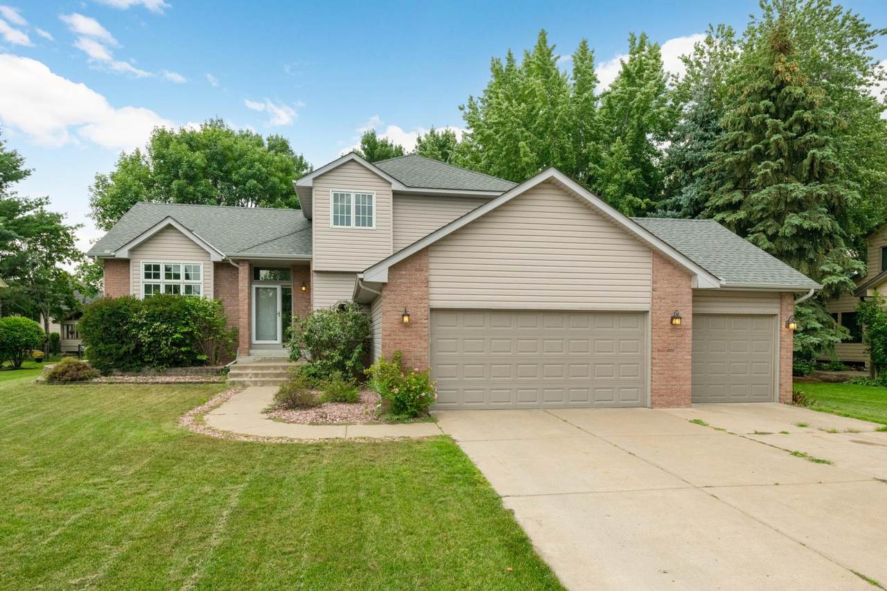 3177 139th Avenue - Photo 1