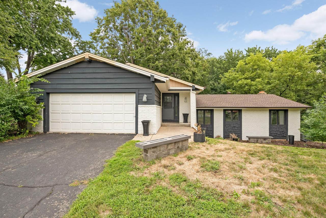 13421 Penn Avenue - Photo 1