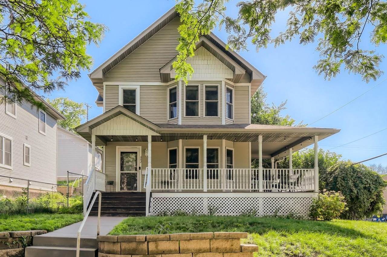 682 Bedford Street - Photo 1