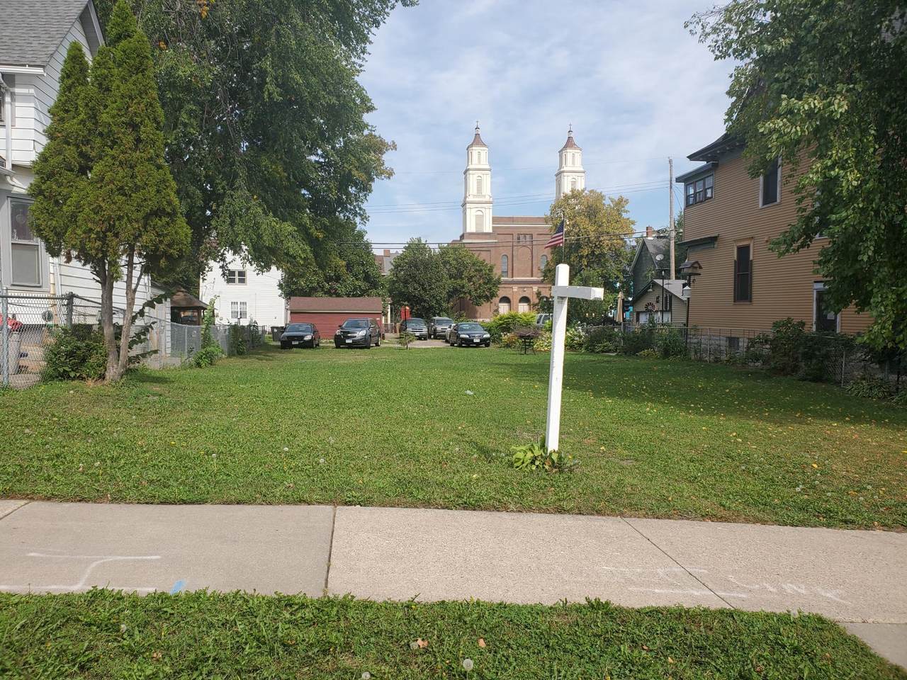 263 Sherburne Avenue - Photo 1
