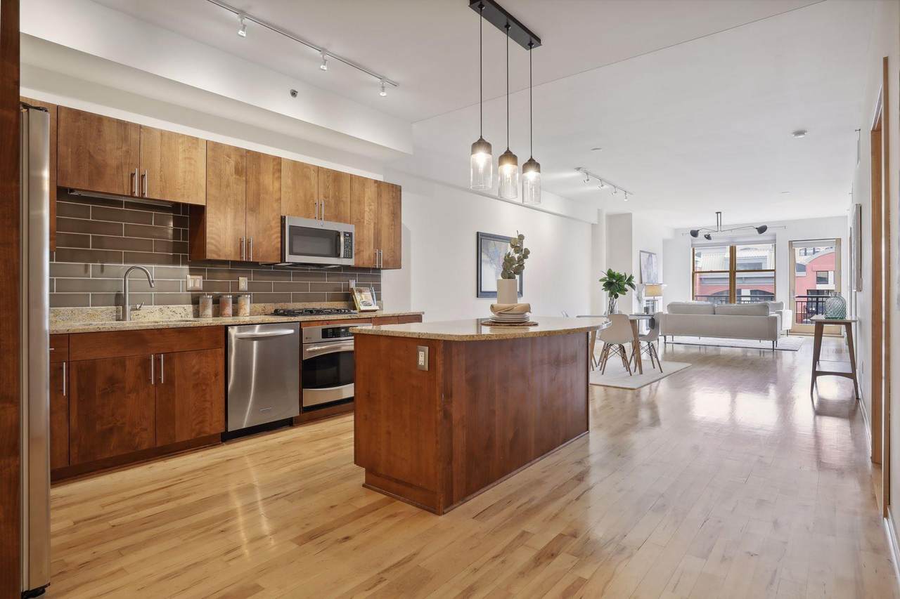 401 2nd Street - Photo 1