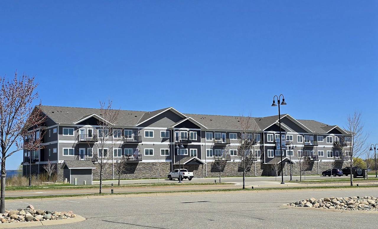 715 Lake Shore Drive - Photo 1