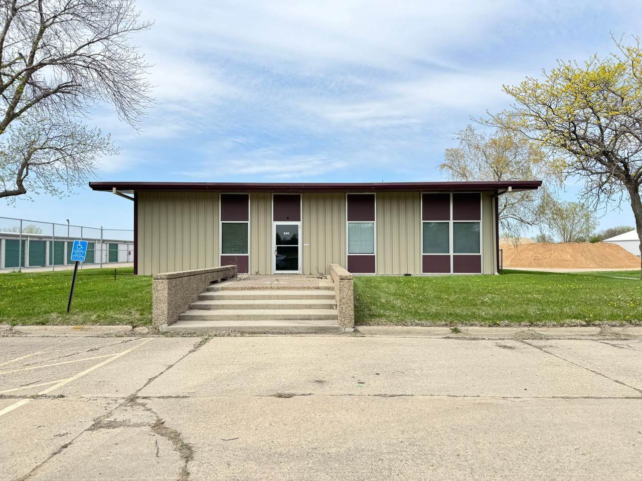 800 College Drive - Photo 1