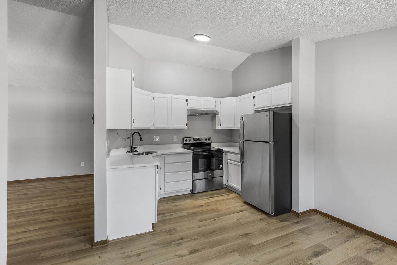 1570 Wheelock Lane - Photo 1