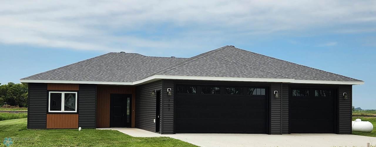 707 Blaine Street - Photo 1