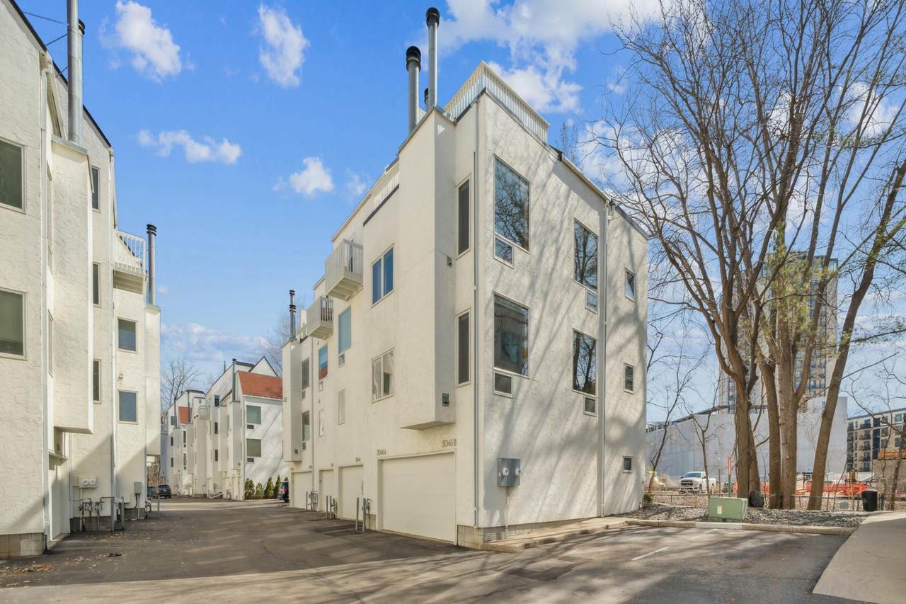 3046 Lake Shore Drive - Photo 1