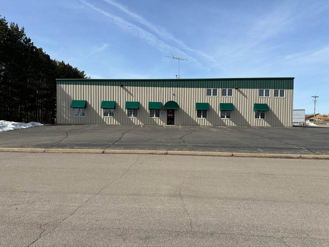 1005 16th Avenue - Photo 1