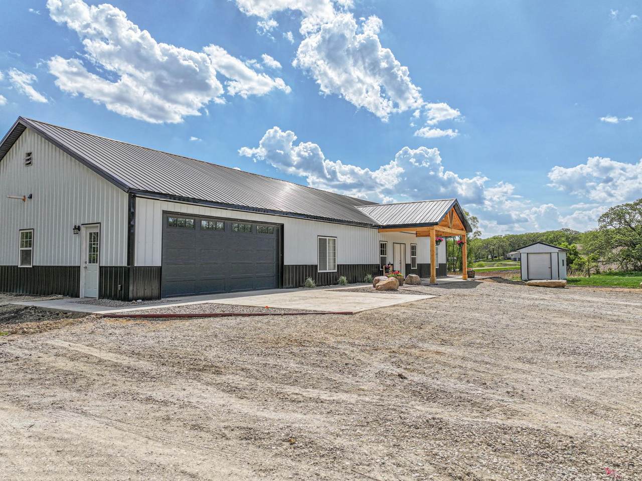 20462 Little Alps Road - Photo 1