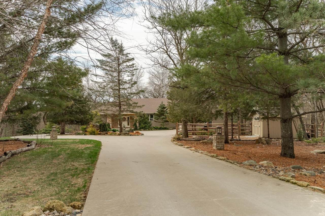 3065 Grand View Lane - Photo 1