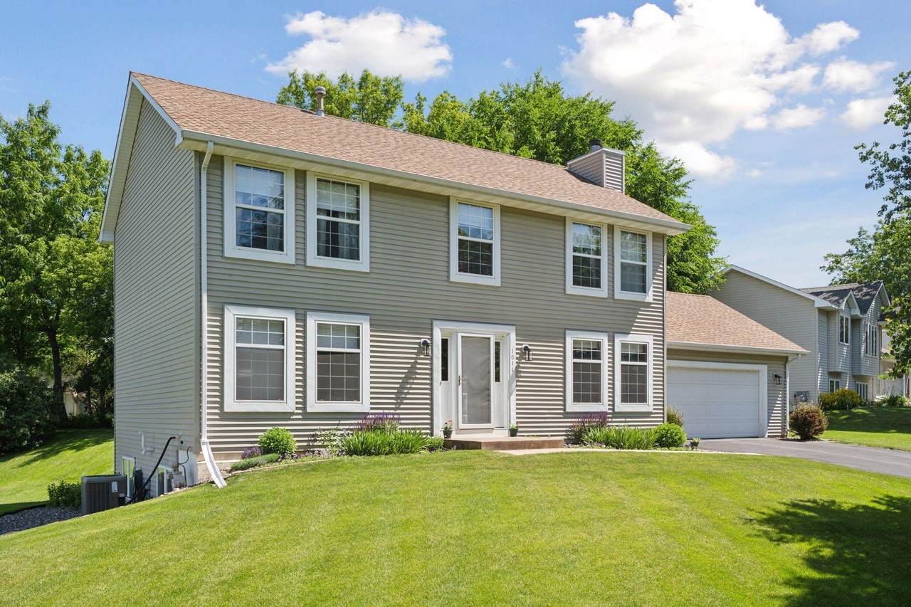 1011 Wesley Court - Photo 1
