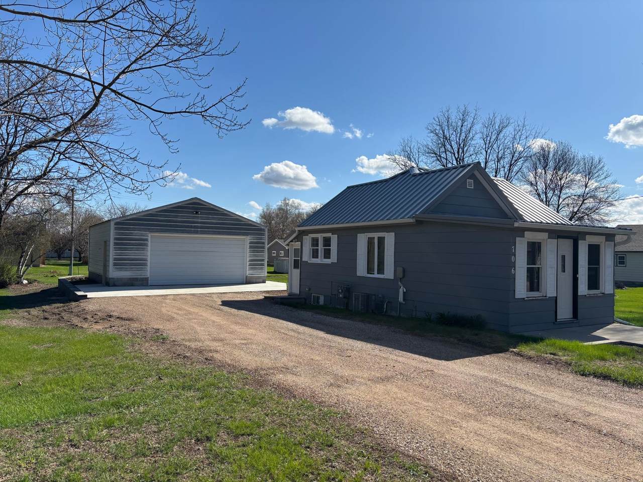 706 3rd Avenue - Photo 1