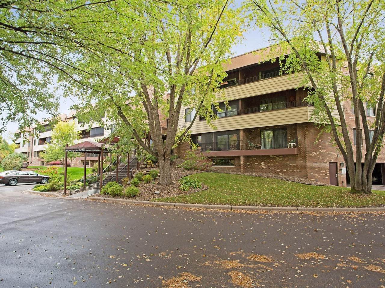 7520 Cahill Road - Photo 1
