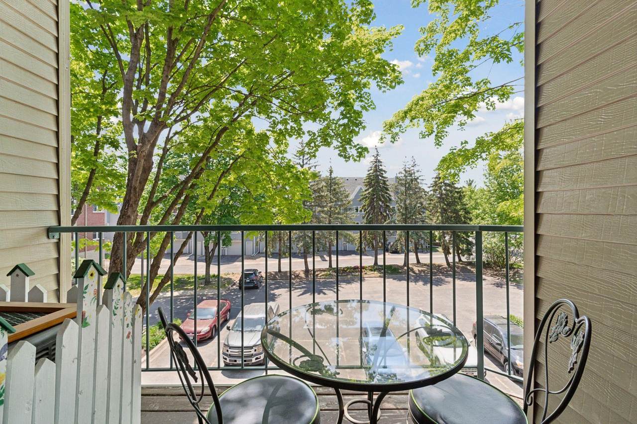 32 11th Avenue - Photo 1