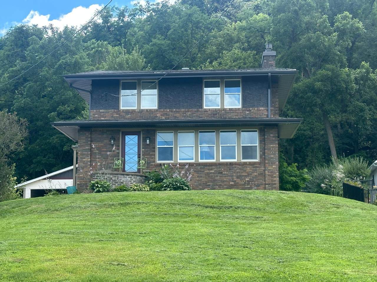 781 7th Street - Photo 1